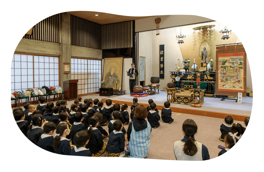 園児達の写真（仏教行事）